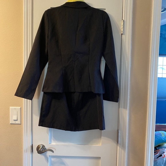 La Belle Black and Yellow Skirt Suit - Picture 2 of 5